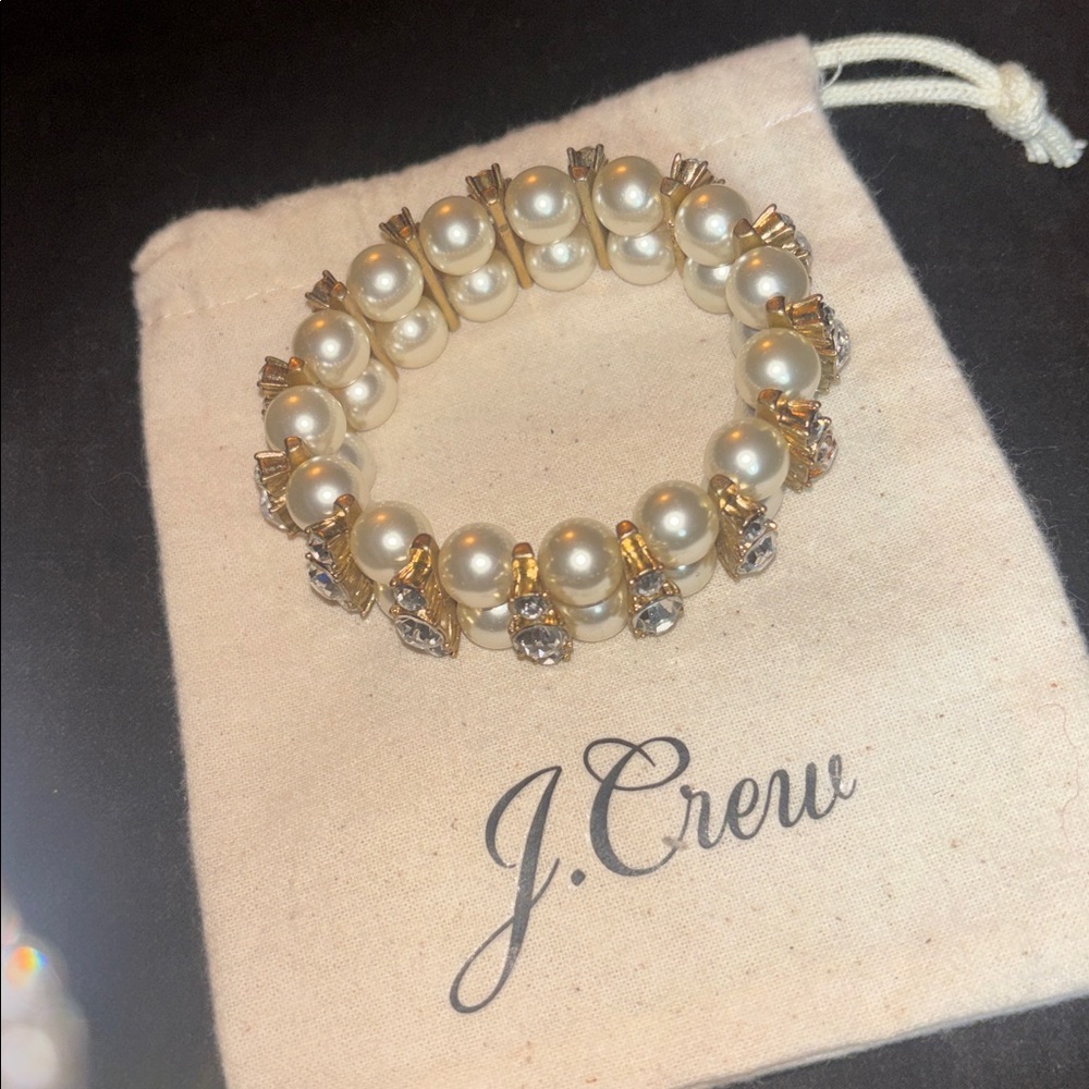 J. Crew Pearl and Gold Stretch Bracelet